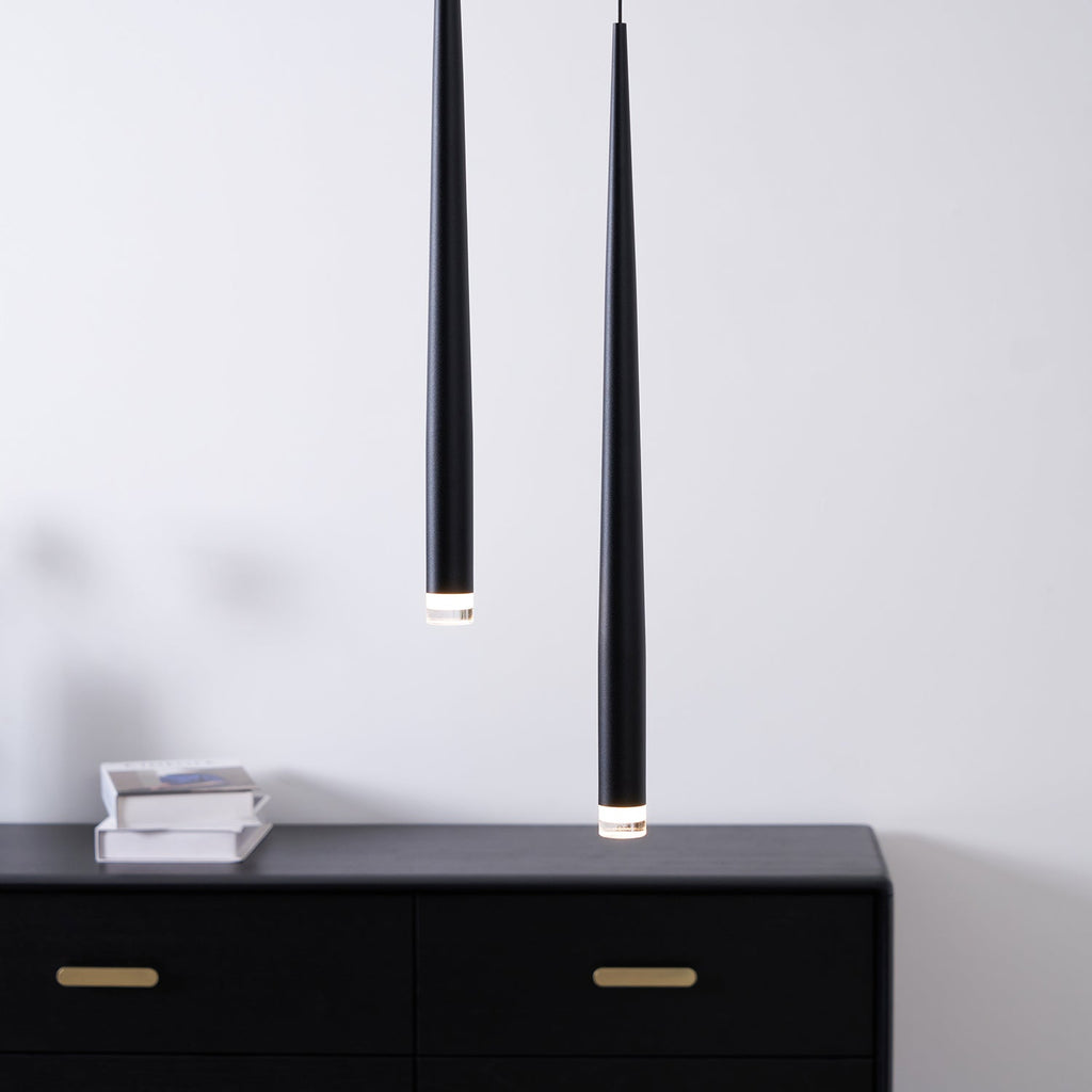 Lampadario a cono sottile
