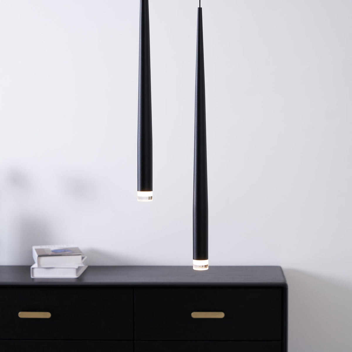 Lampadario a cono sottile