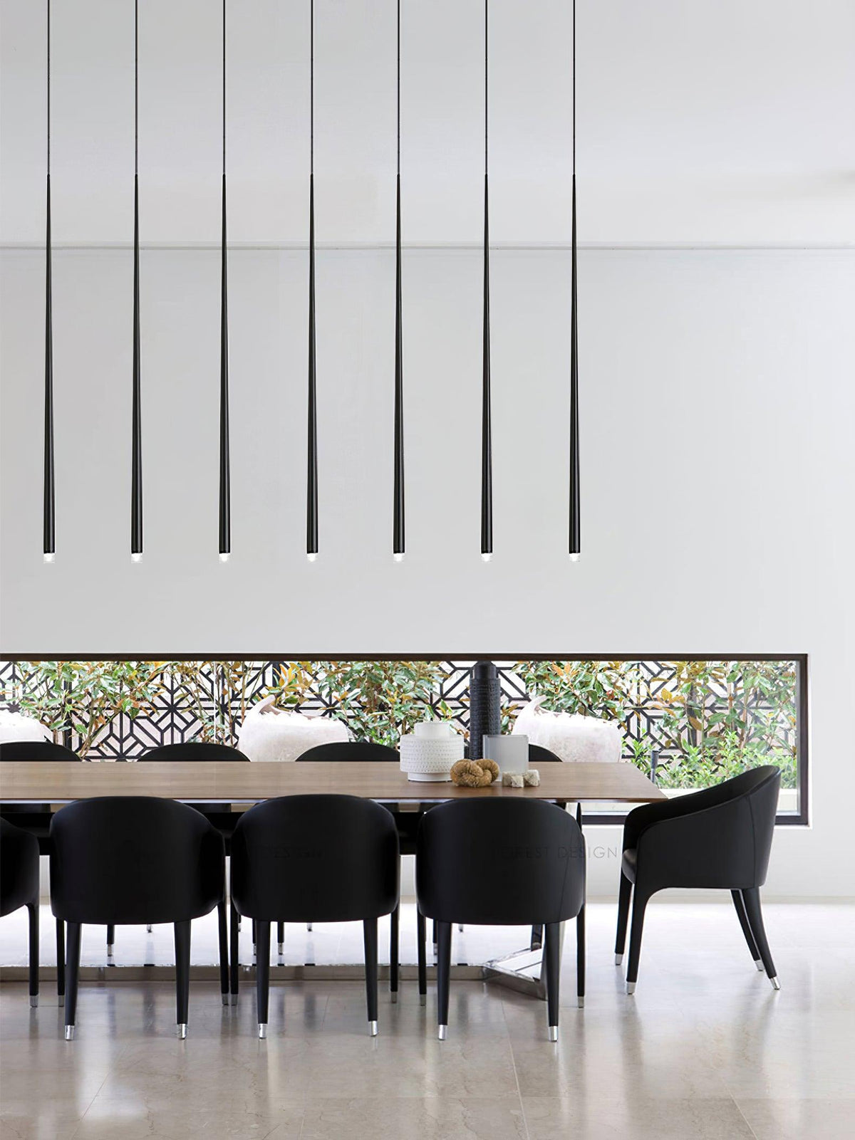 Lampadario a cono sottile
