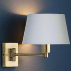 Lampada da Parete a Braccio Singolo in Ottone Antico Armada