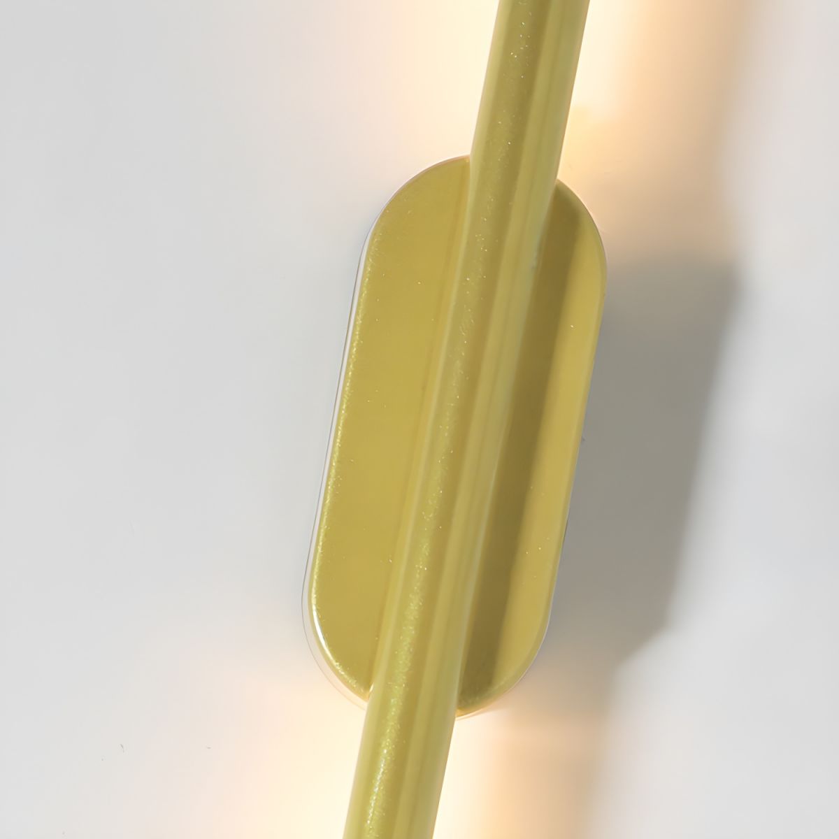 Haloice Applique in Metallo Acrilico Stile Minimalista