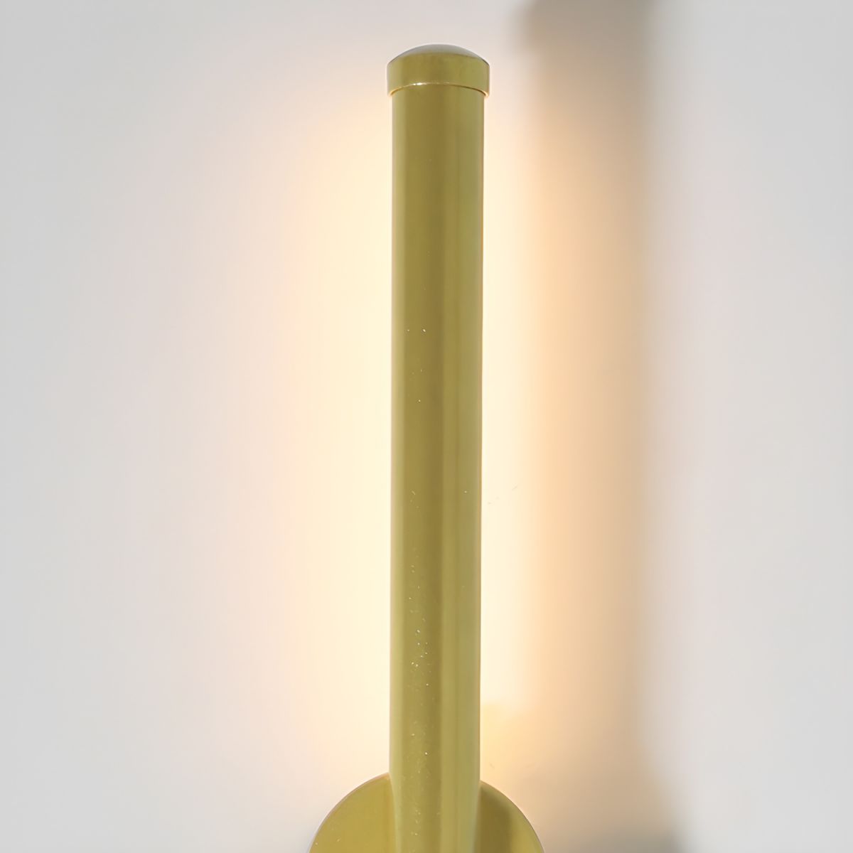 Haloice Applique in Metallo Acrilico Stile Minimalista
