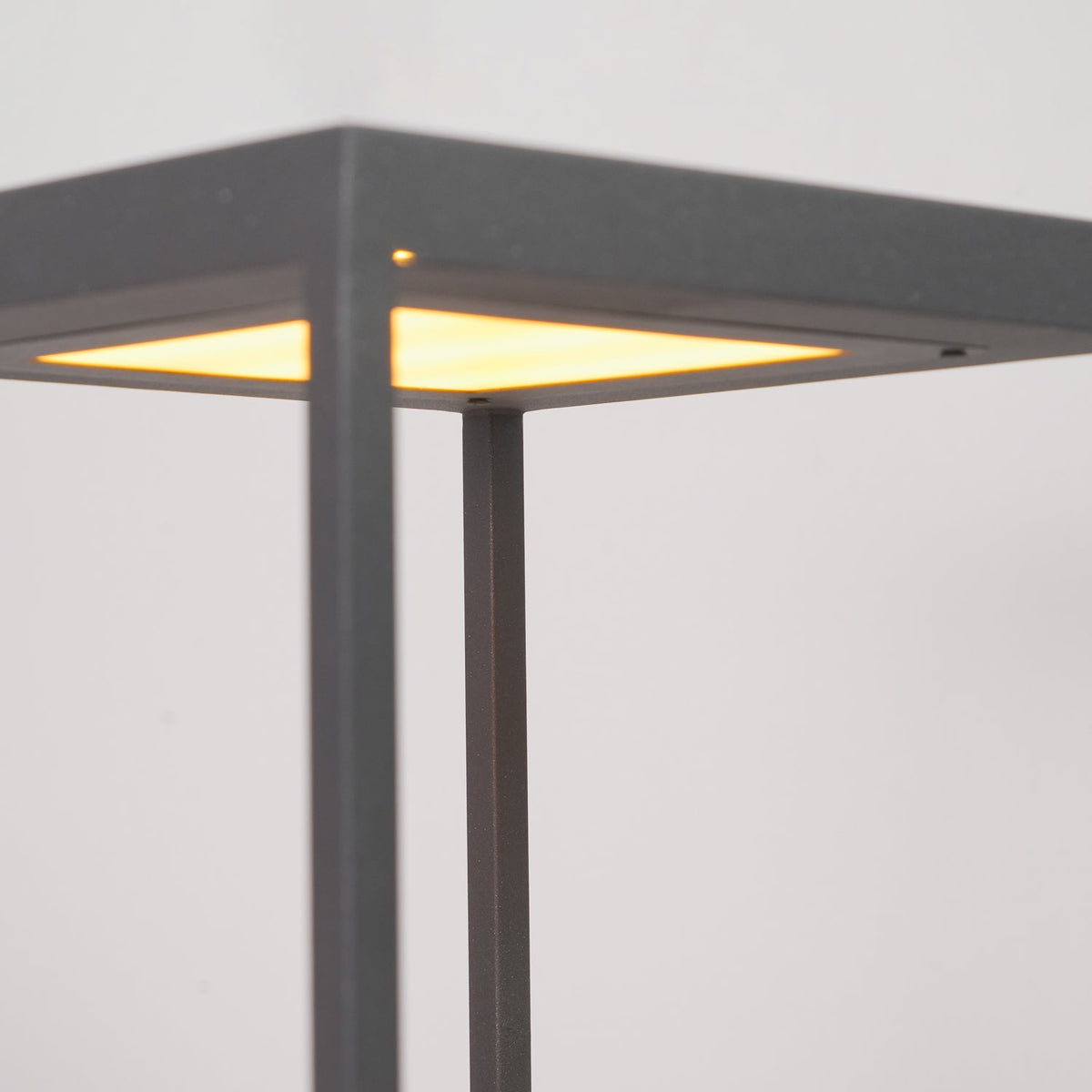 Lampada da Esterno con Struttura Quadrata