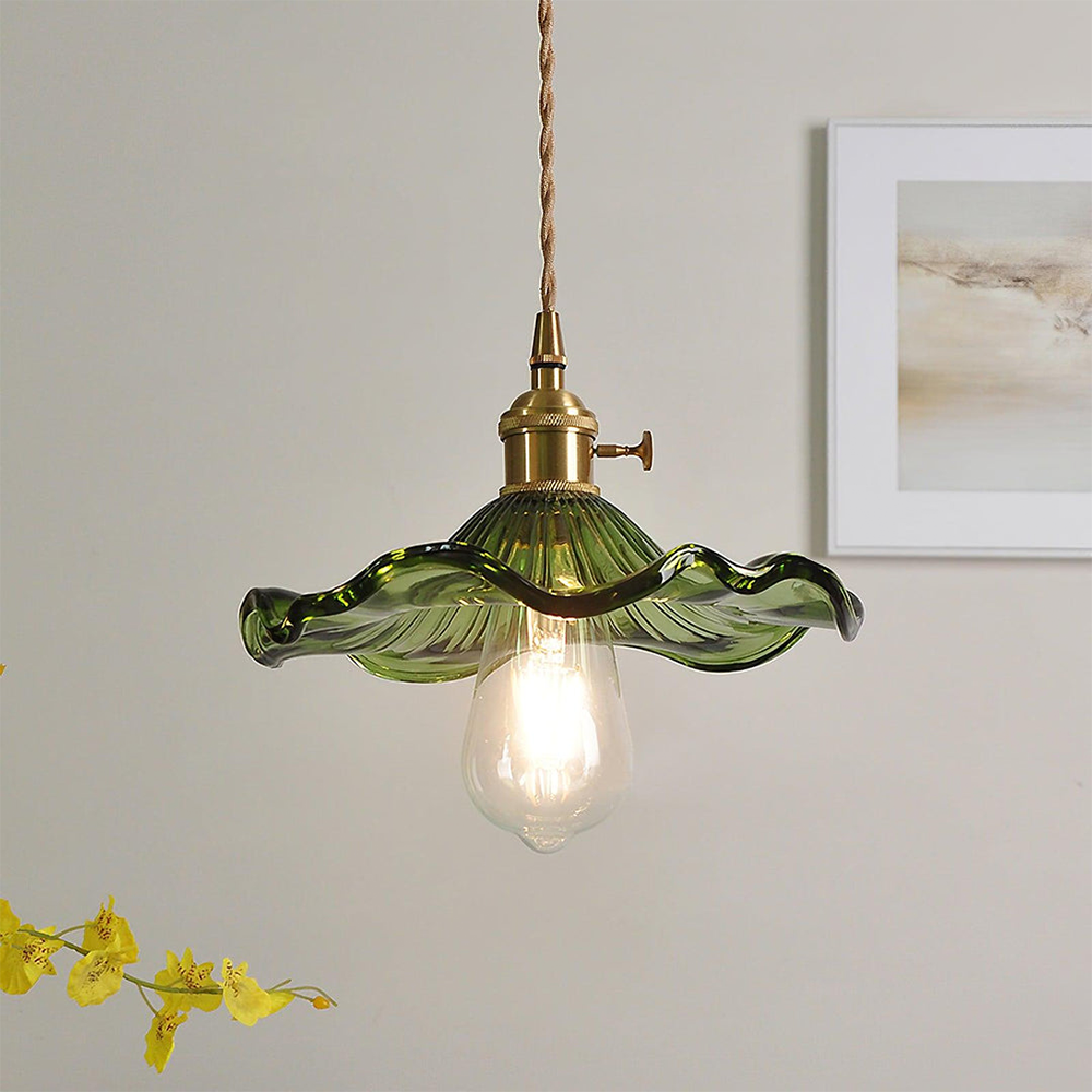 Lampada Elegante con Fiore di Ibisco