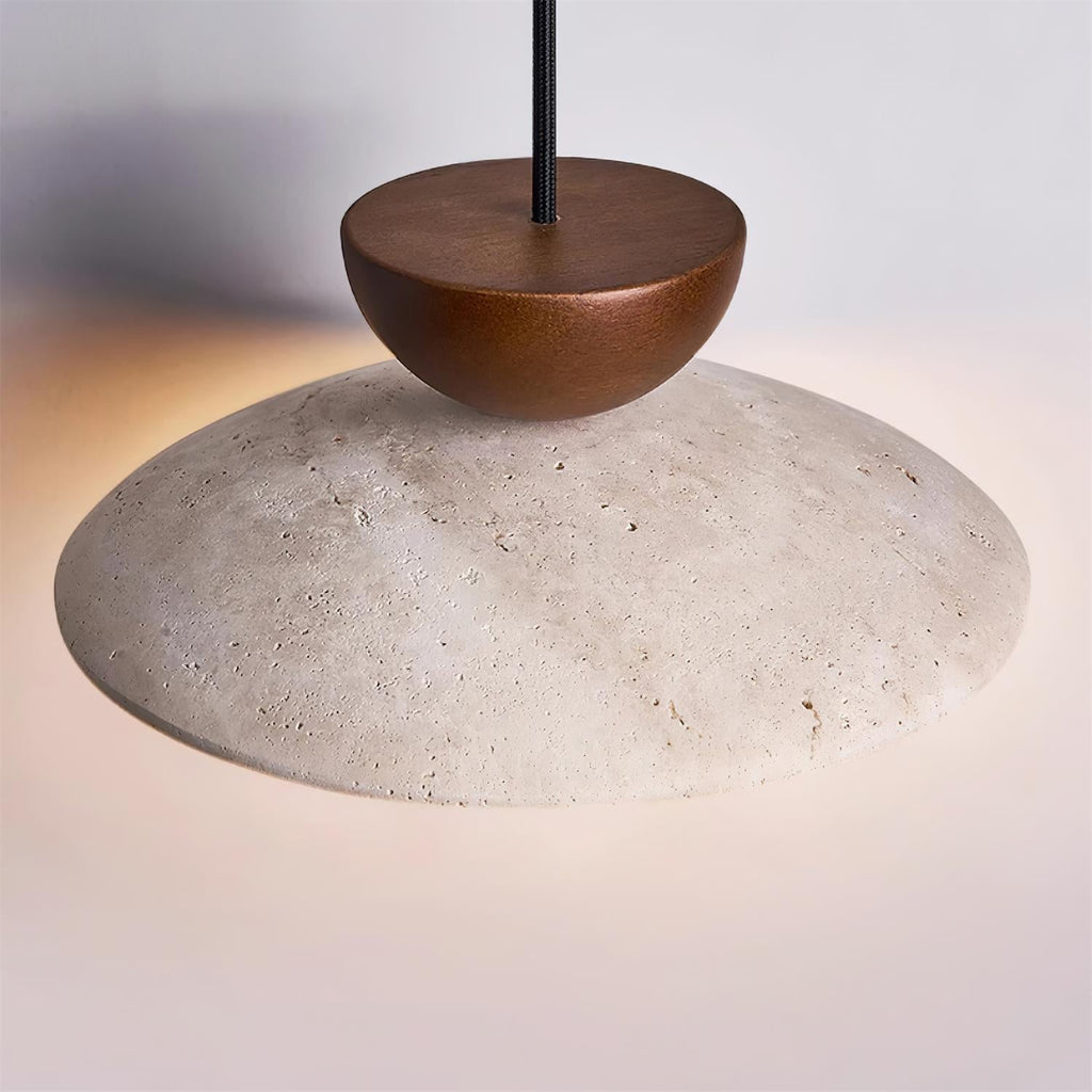 Lampade a sospensione Cleo in Travertino