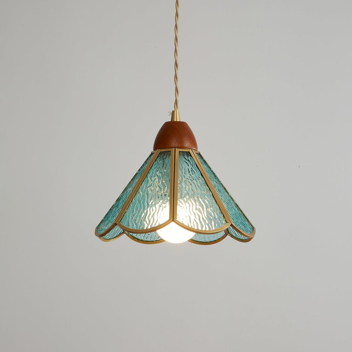 Lampada a sospensione in vetro colorato Tiffany