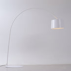 Lampada da Terra Willow Arc