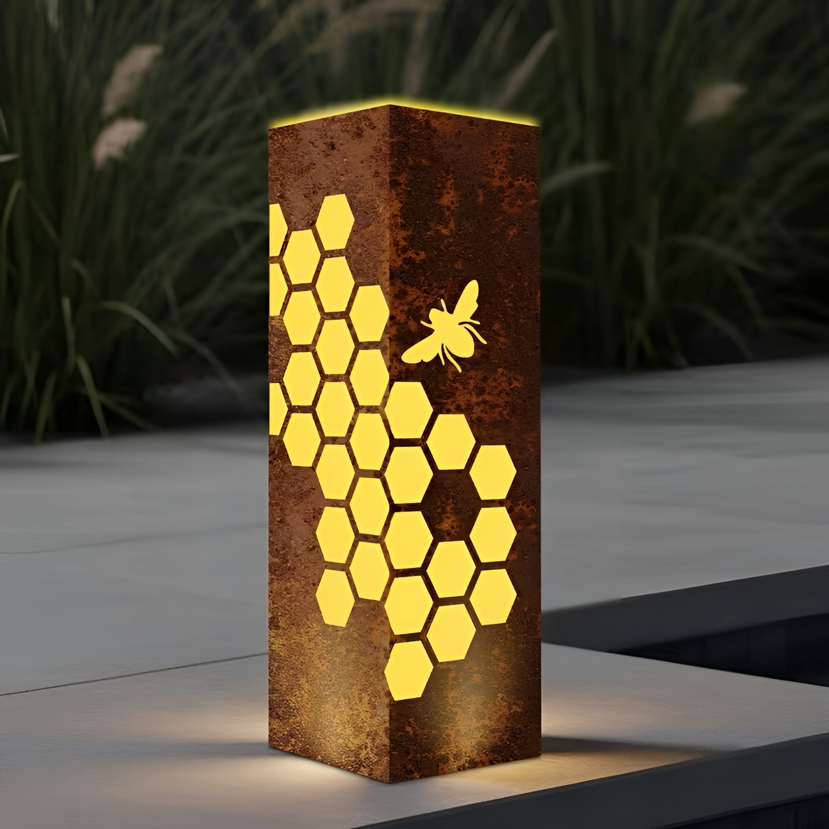 Lanterna da Giardino 3D con Design a Nido d'Api – Lampada Decorativa in Metallo in Stile Ruggine | Perfetta per Giardini, Terrazze e Aiuole