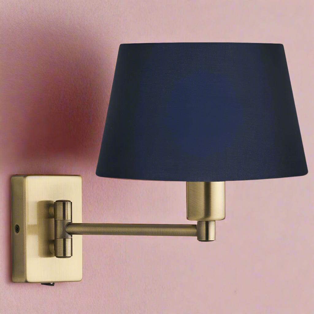 Lampada da Parete a Braccio Singolo in Ottone Antico Armada