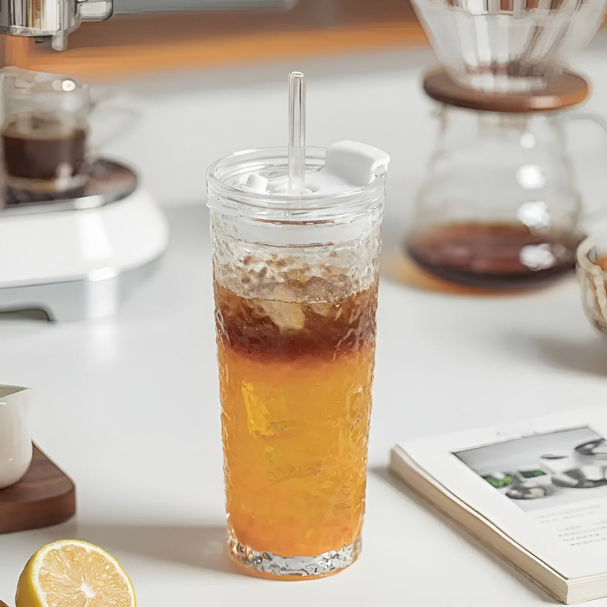 Bicchieri con coperchio e cannuccia – Set di 2 in vetro moderno | Riutilizzabili e antiscivolo, Ideali per caffè, tè e bevande fredde