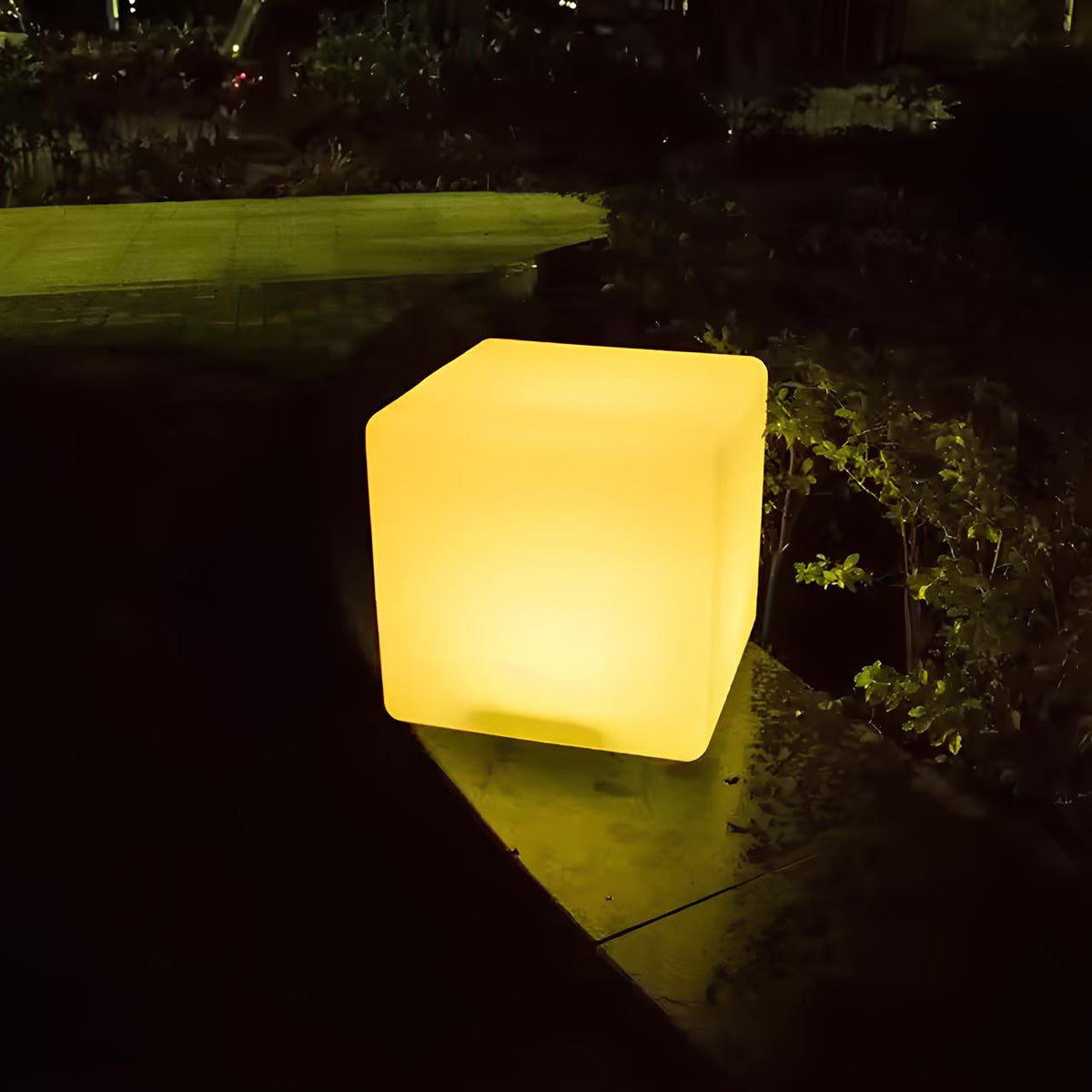 CubeAura Light - Lampada da giardino cubica e creativa
