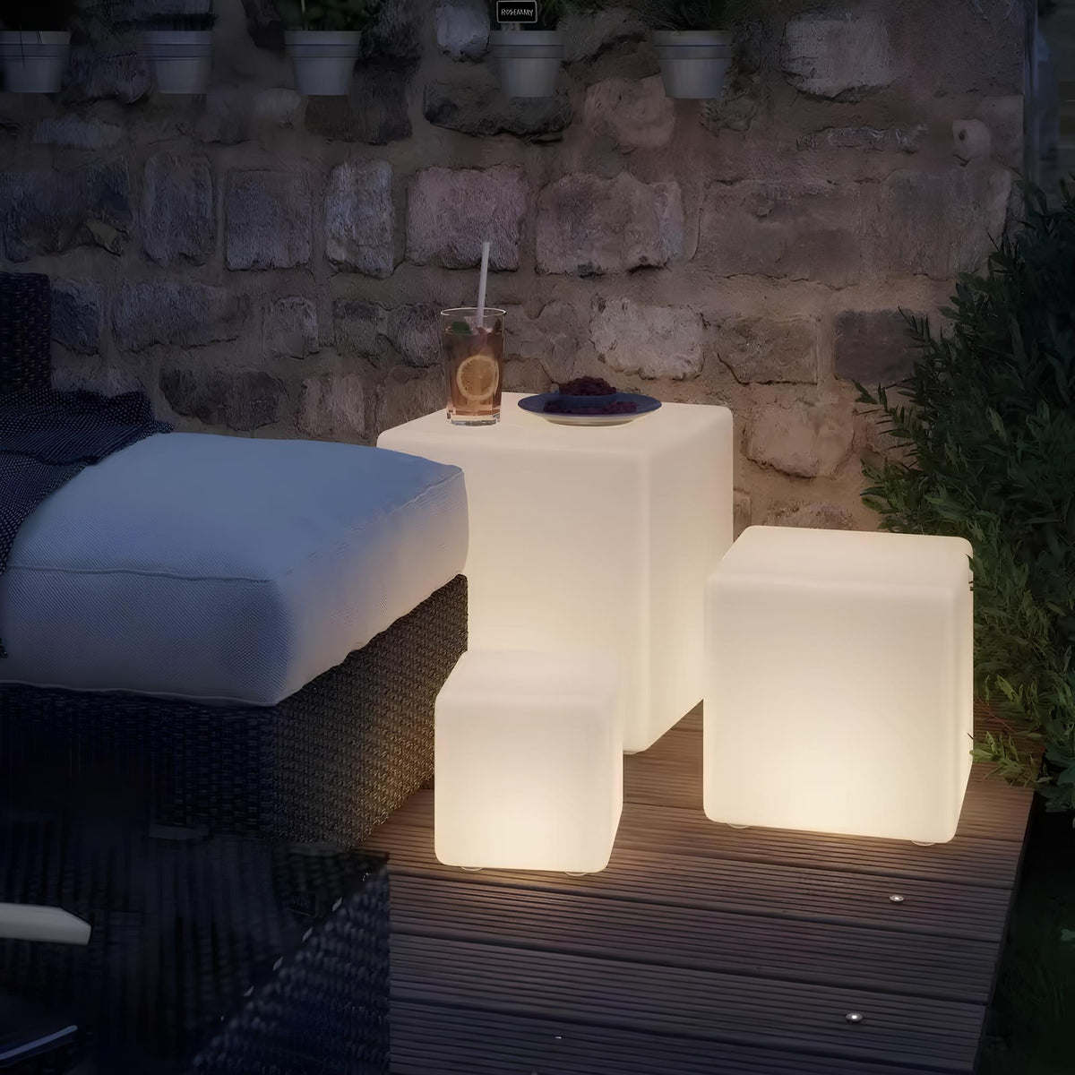 CubeAura Light - Lampada da giardino cubica e creativa
