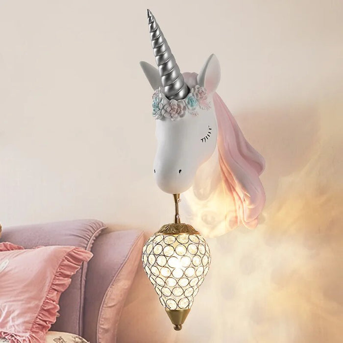TranquilGlow - Elegante lampada da parete a forma di unicorno per un'atmosfera rilassante