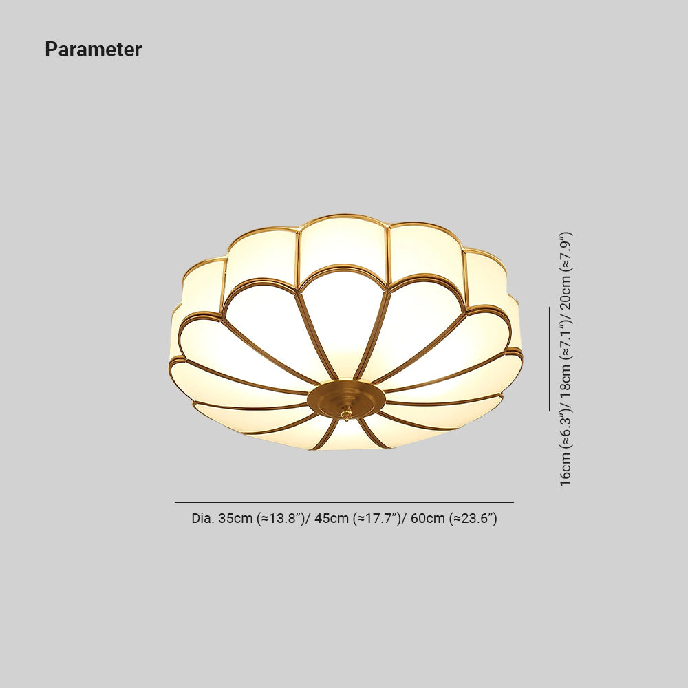 Lampada da soffitto Ulira forma di fiore vetro satinato ottone