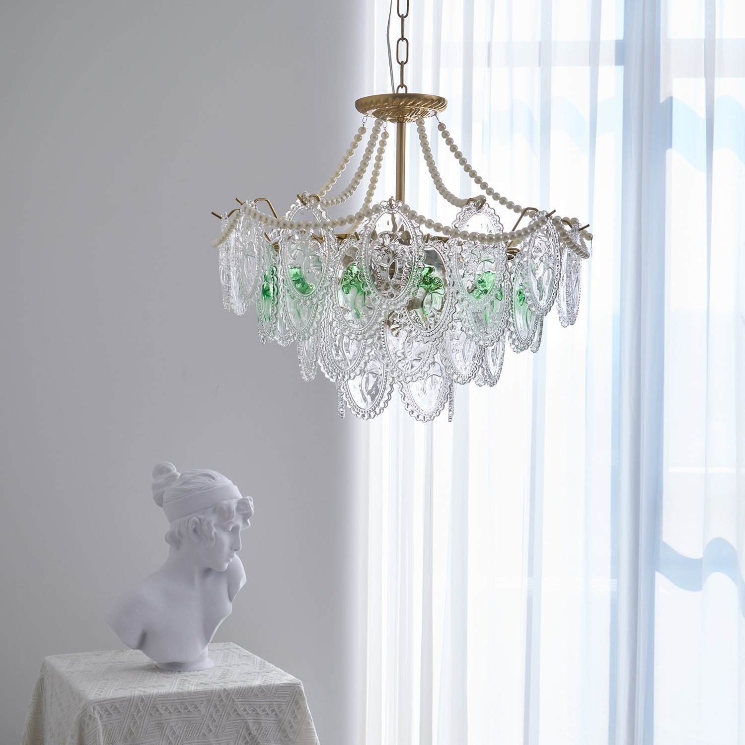 Lampadario Havin con perle lucenti