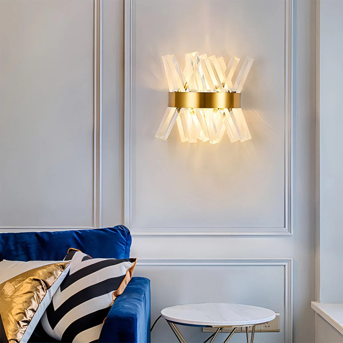 Virlen Applique – Cristallo e Metallo – Oro – Moderno – Illuminazione d'Accento Elegante per Interni