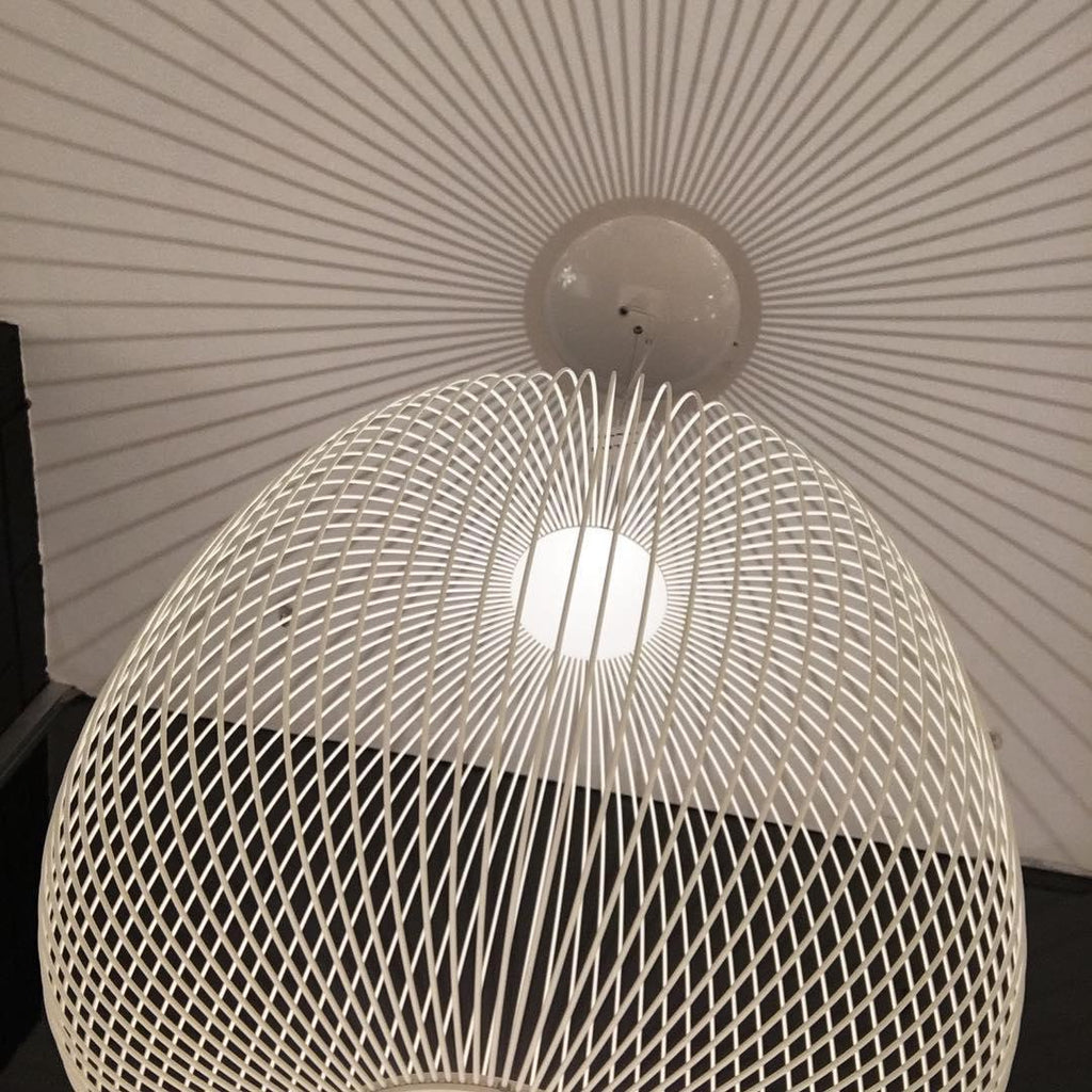Aero Lampada a Sospensione Minimalista in Metallo