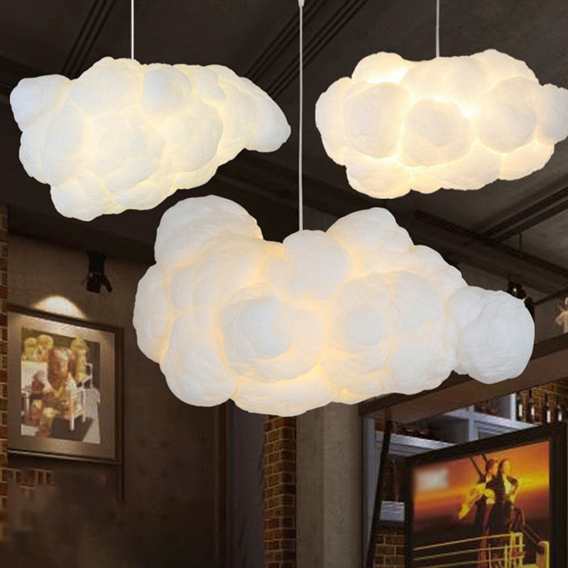 Lampada a sospensione a forma di nuvola bianca
