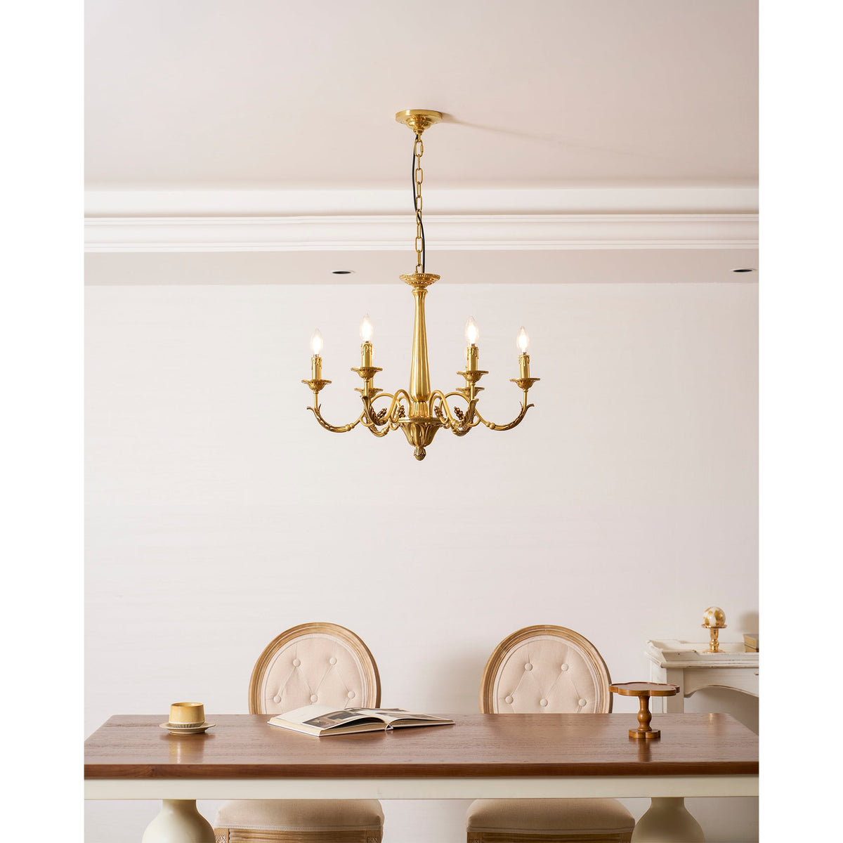 Candelabro in Ottone Winchester