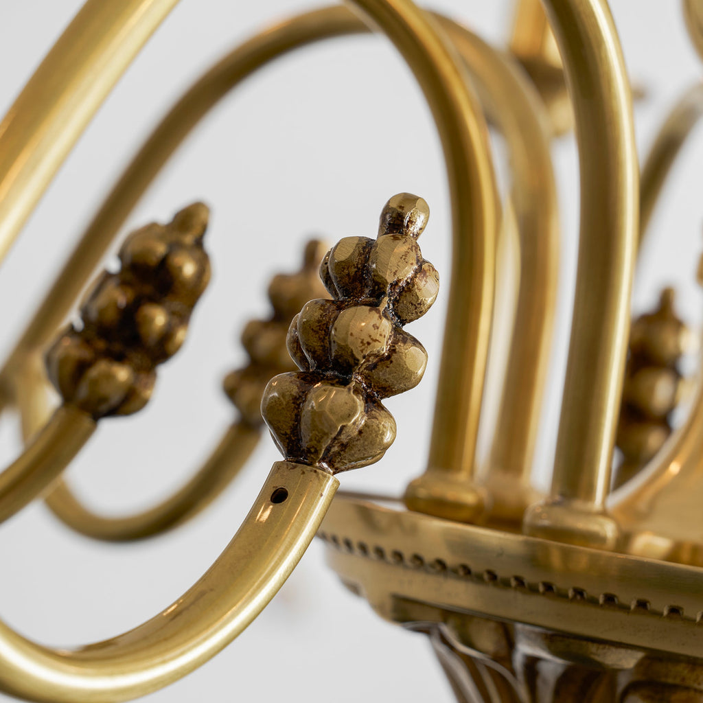 Candelabro in Ottone Winchester