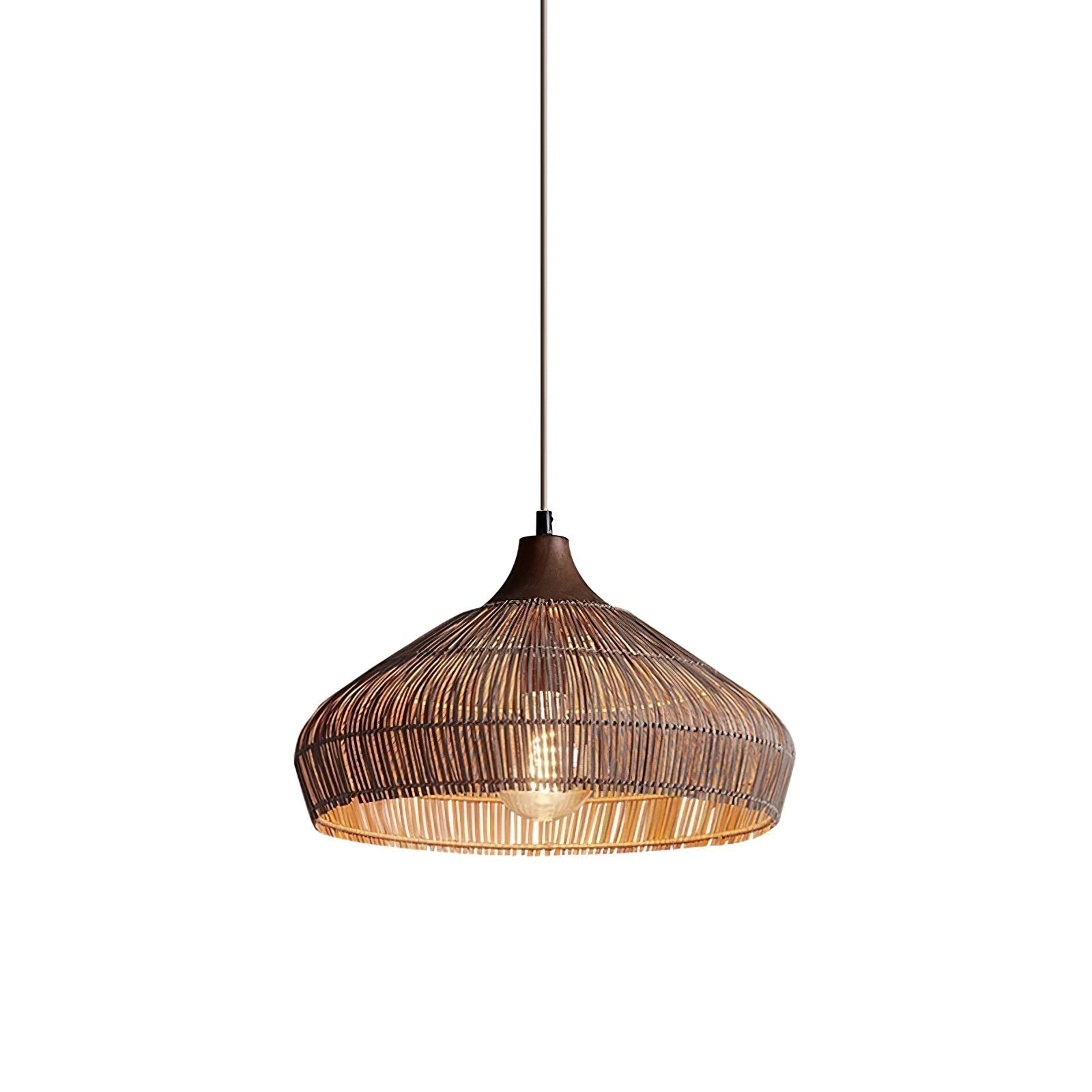 Lampada a sospensione in rattan intrecciato