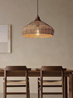 Lampada a sospensione in rattan intrecciato