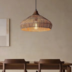 Lampada a sospensione in rattan intrecciato