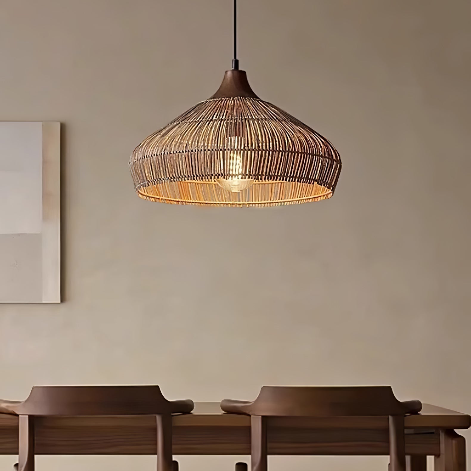 Lampada a sospensione in rattan intrecciato