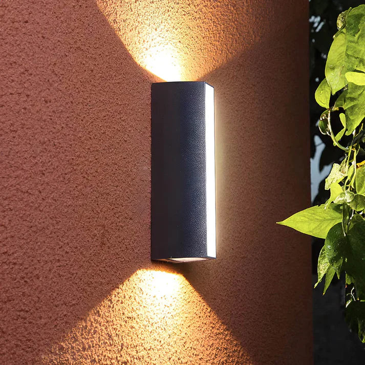 Moderna Luce da Parete a Doppio Fascio per Percorsi Esterni