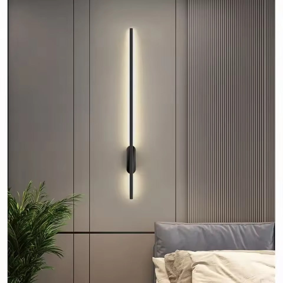 Lampada da Parete Zilzan – Metallo – Nero – Lunghezza Variabile – Design Moderno