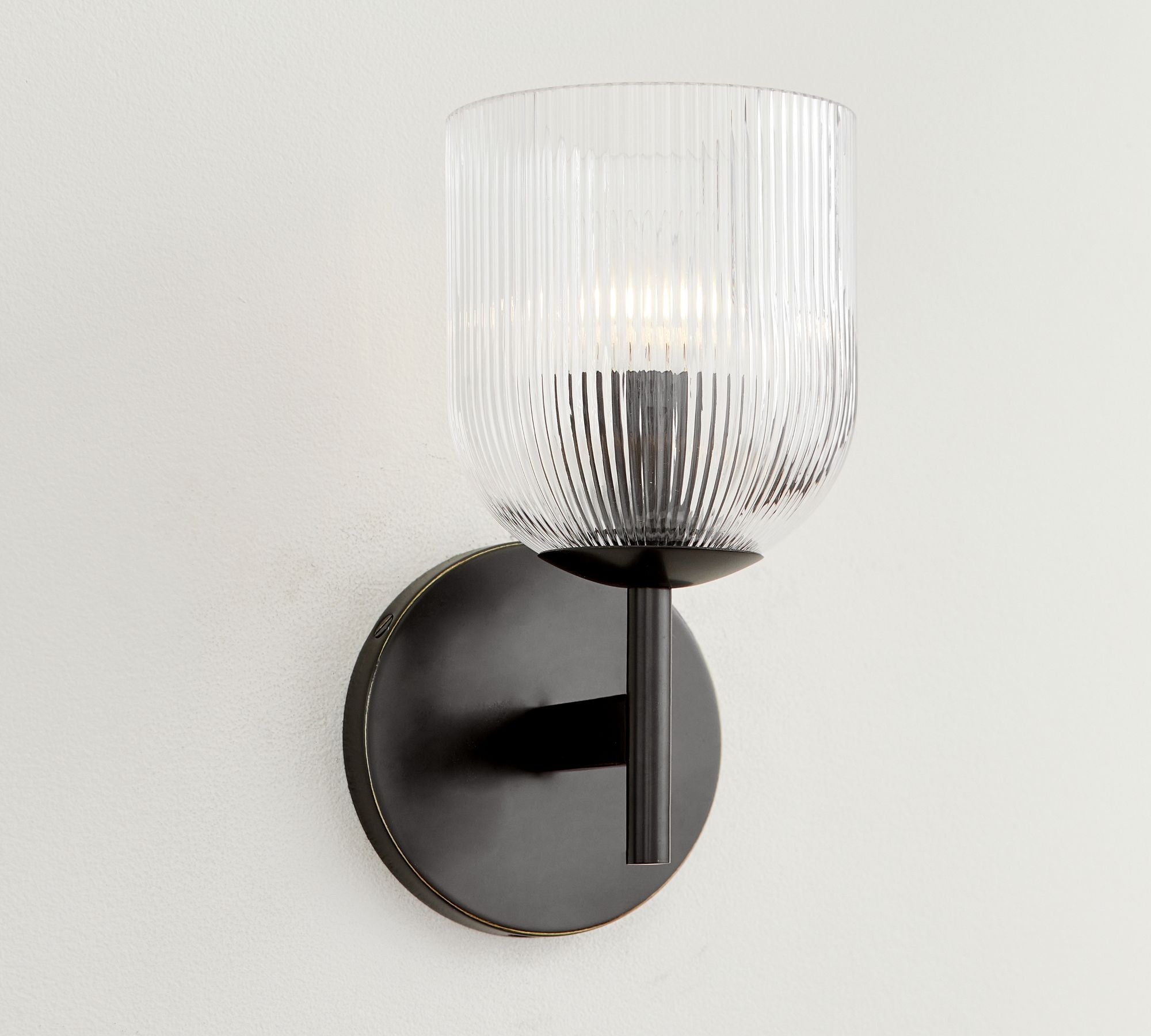 Luce da Parete in Vetro e Metallo Haze