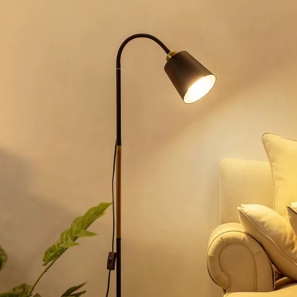 Lampada da Terra Regolabile con Testa Lampada Orientabile – Lampada da Lettura Funzionale