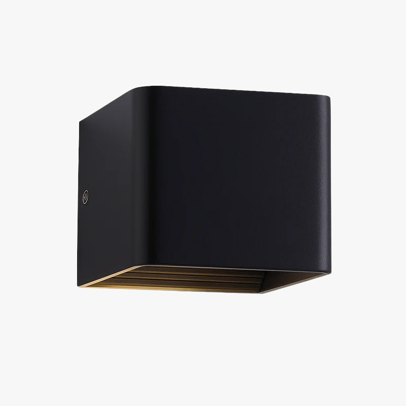 Applique murale moderna LED con cubo in metallo colorato
