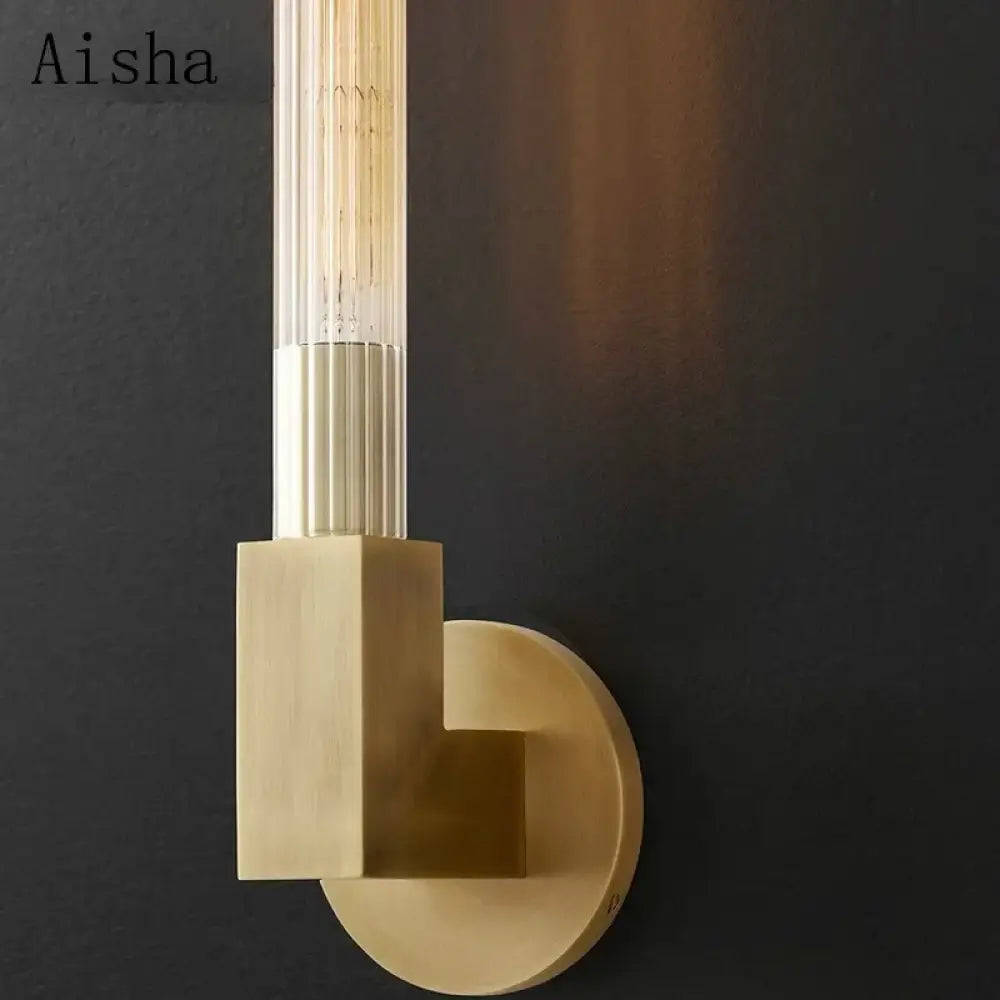 Applique murale trasparente elegante minimalista luminosa.