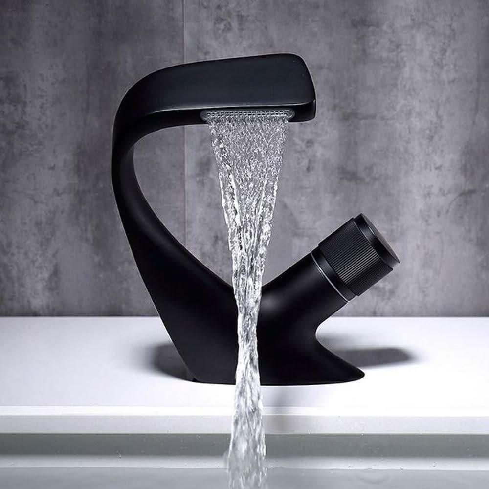 AQUACASCADE – Miscelatore per Lavabo a Cascata di Lusso per Bagni Moderni