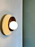 Applique con Piastra in Travertino – Design Lussuoso e Illuminazione Morbida | Per Casa