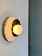 Applique con Piastra in Travertino – Design Lussuoso e Illuminazione Morbida | Per Casa