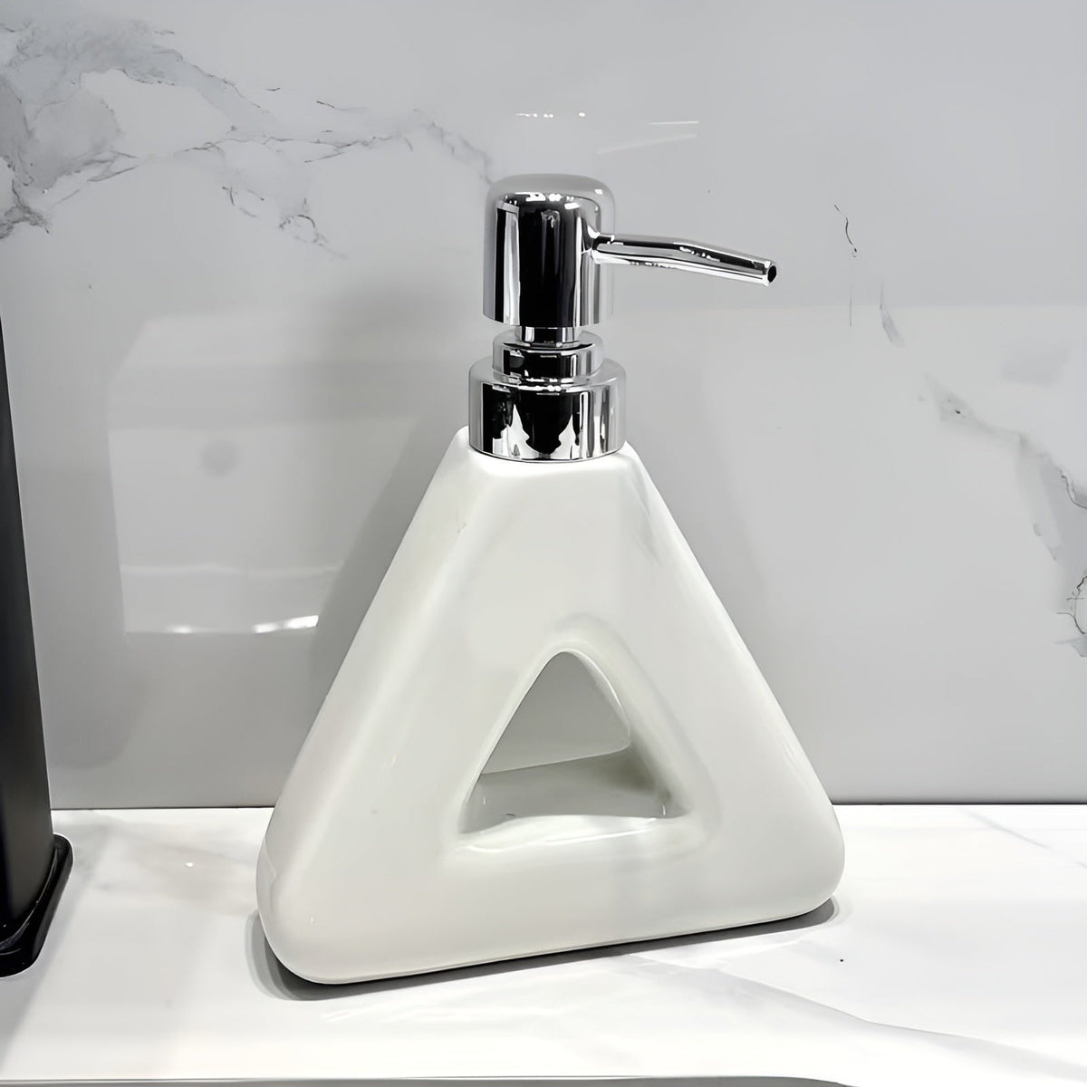 Dispenser di Sapone in Ceramica – Elegante e di Alta Qualità | Ricaricabile per Sapone Liquido e Gel Doccia in Bagno