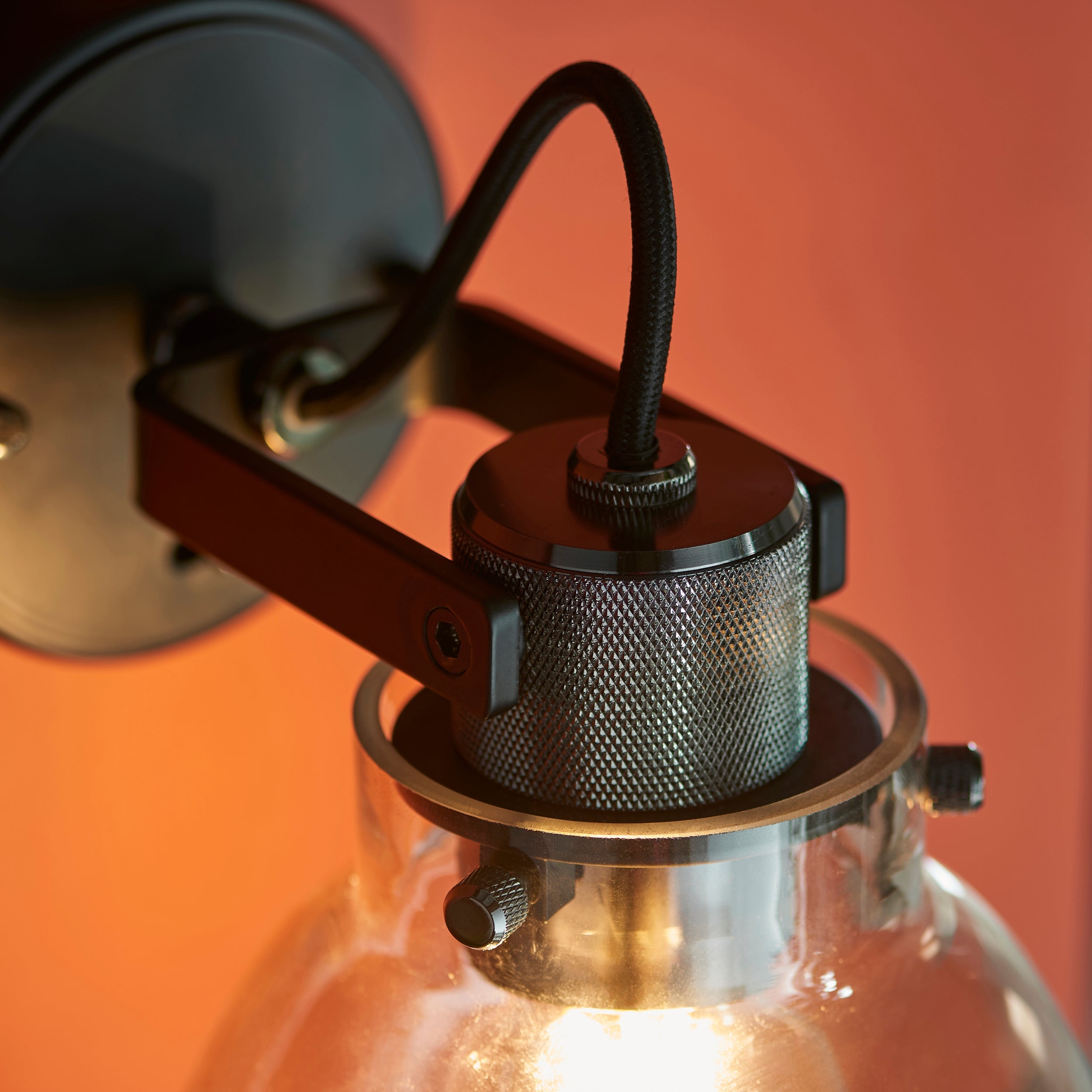 Lampada da Parete Industriale Nera in Cromo per Lettura