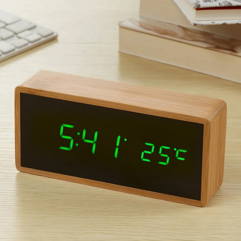 WoodGlow - Orologio sveglia LED in bambù con visualizzazione di ora e temperatura