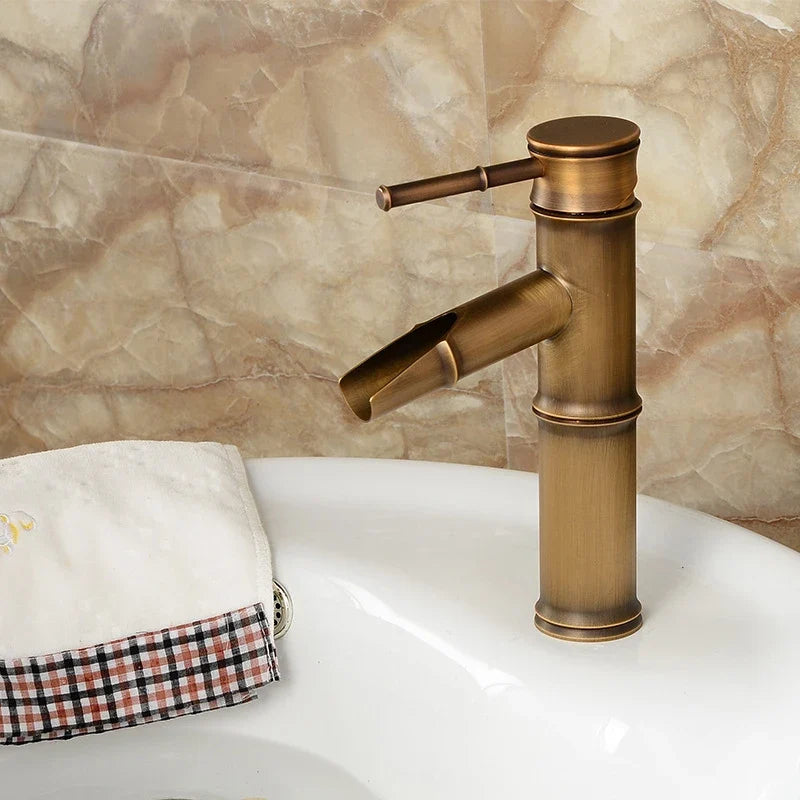 Rubinetto per Lavabo da Bagno in Ottone Antico a Forma di Bambù