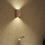 LumaSense - Lampada da parete in legno magnetica con sensore di movimento