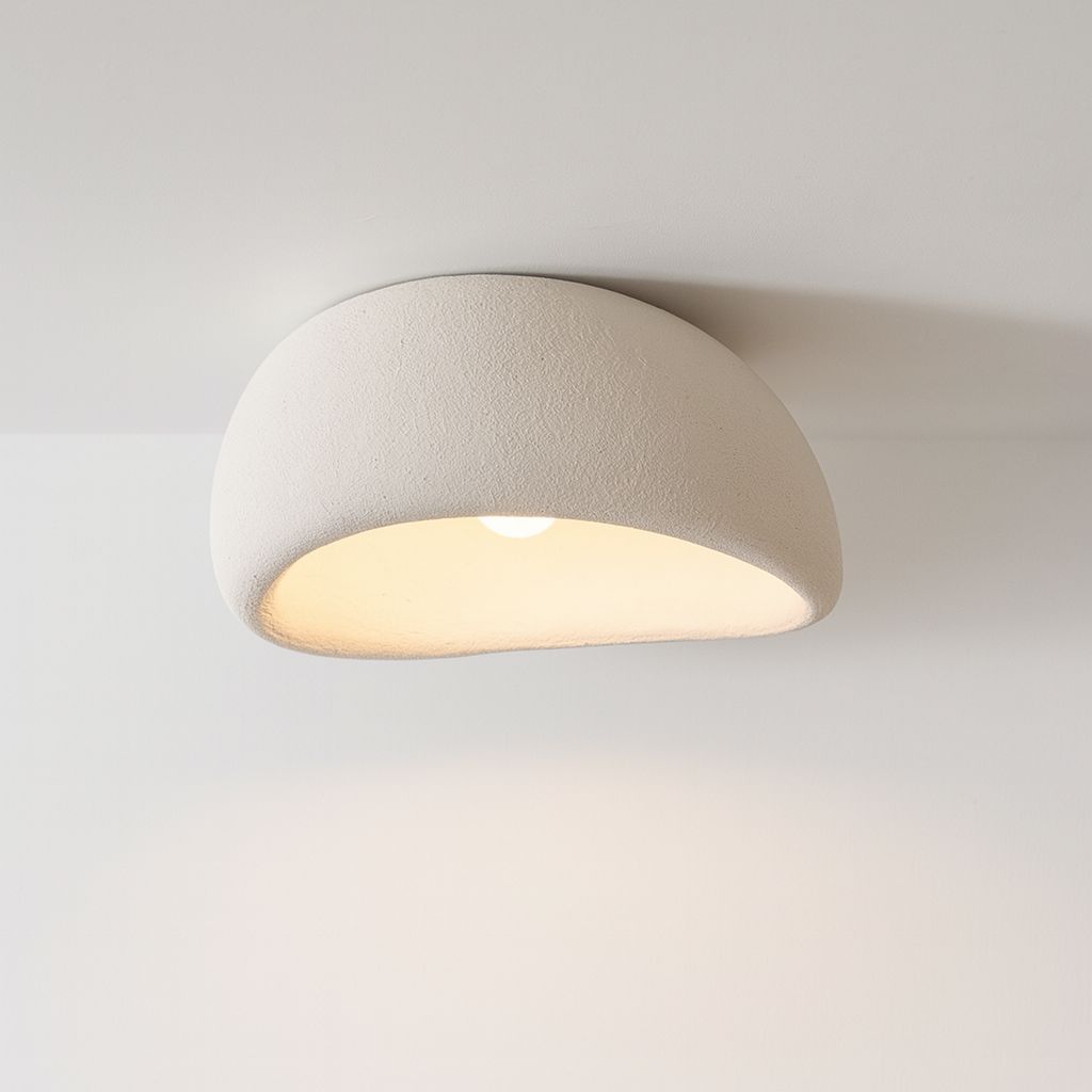 CALMLIGHT – Lampada da soffitto minimalista in resina per spazi sereni