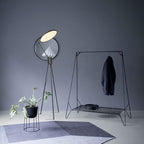 Lampada da Terra Slanke Design – Illuminazione Ambientale e di Accento