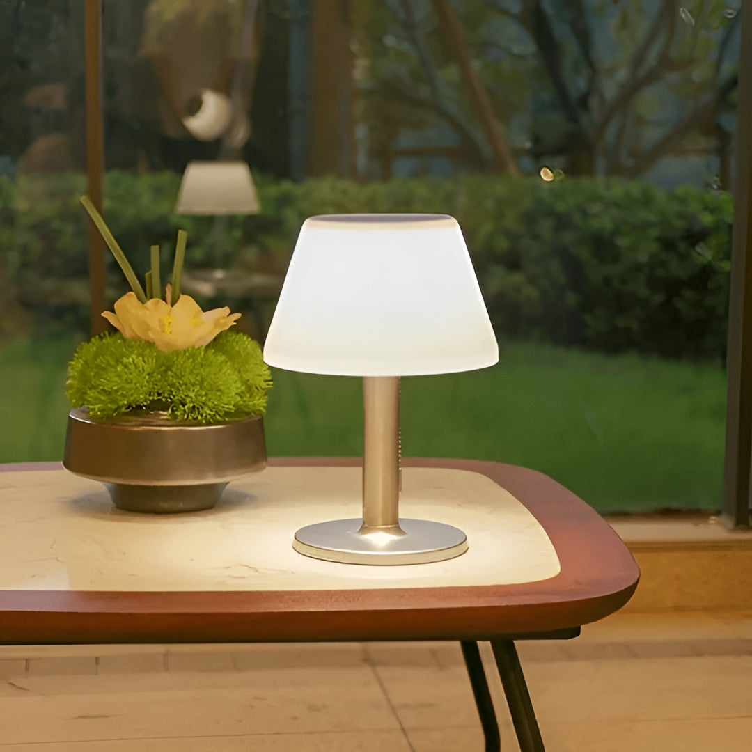 Lampada da tavolo solare Celestra – Illuminazione moderna per giardini, terrazze e spazi esterni
