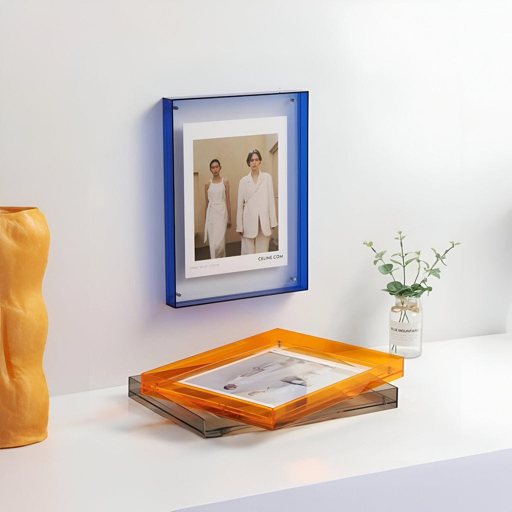 Cornice di design moderno in acrilico