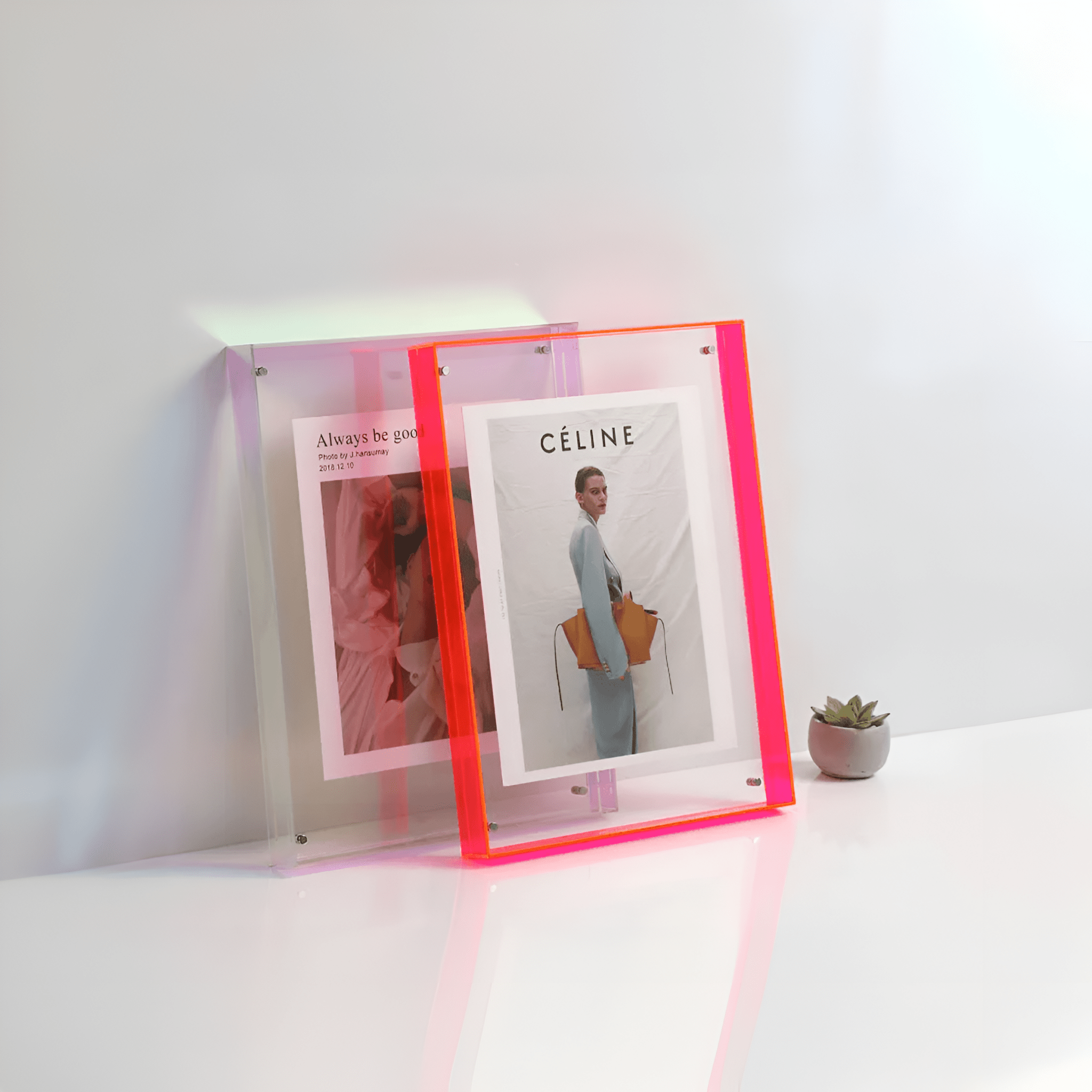 Koriel | Cornice Trasparente Minimalista in Acrilico per Foto, Arte e Decorazioni da Parete