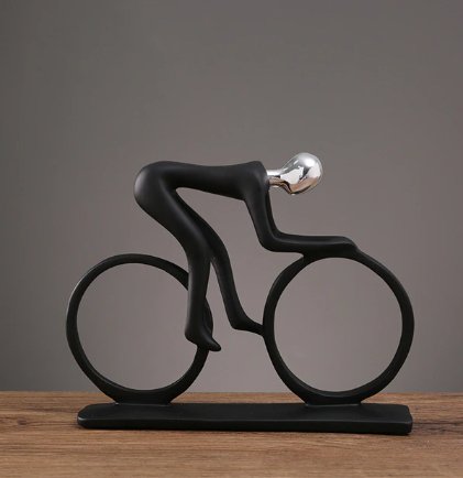 CycleGrace - Scultura di bicicletta elegante che celebra lo spirito ciclistico