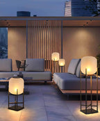 Lampada da Terra Solare per Esterni – Illuminazione Sostenibile per Giardini e Terrazzi