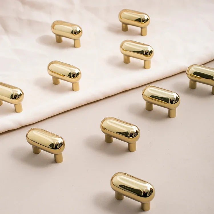 Pomello per mobile in ottone Hayes